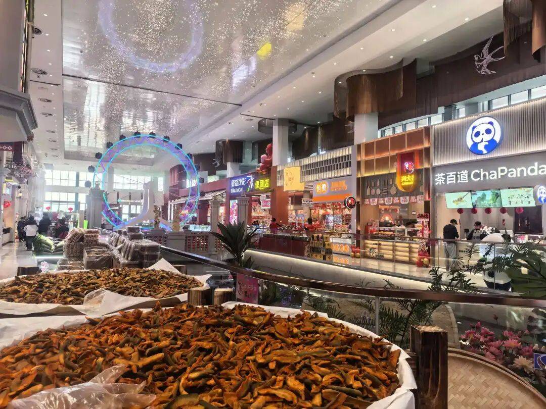 、加氢高速路服务区实现多元补能k8凯发国际快充、超充、换电(图2) 、加氢高速路服务区实现多元补能k8凯发国际快充、超充、换电(图2)